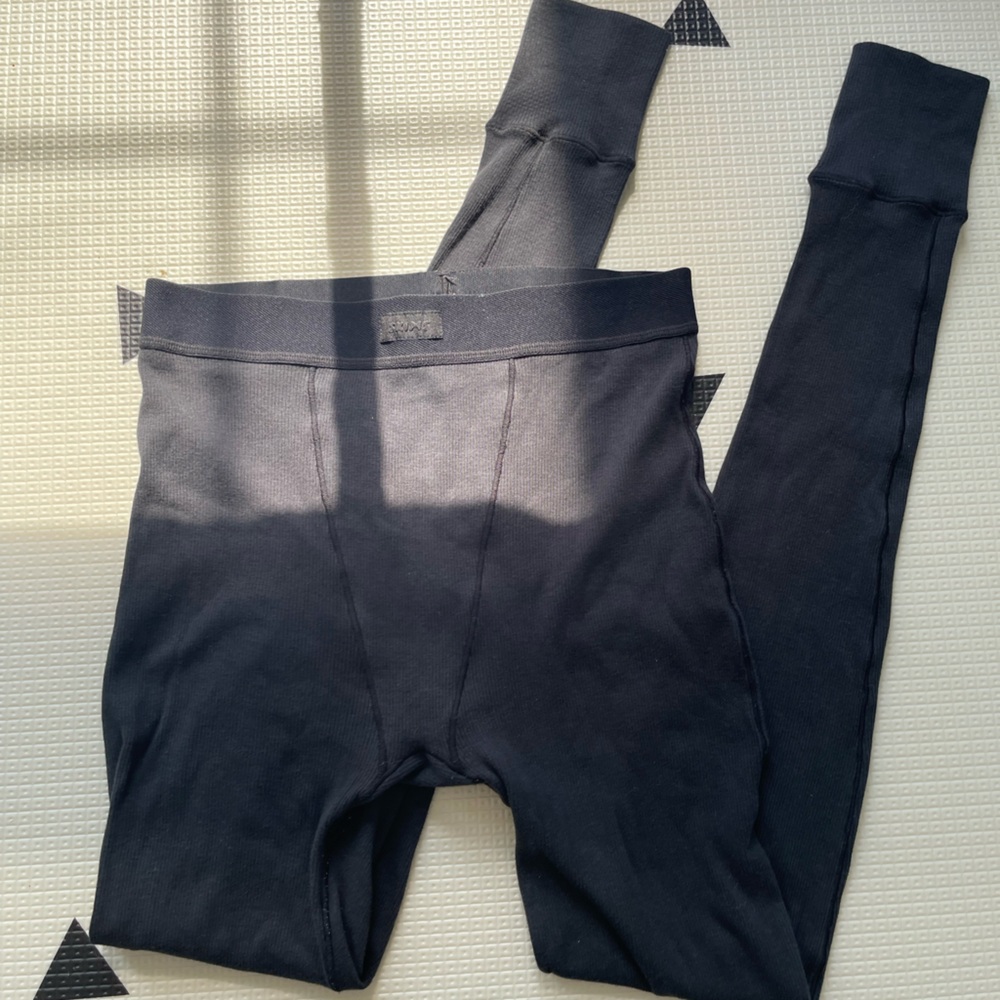 SKIMS Cotton Rib Leggings in Soot